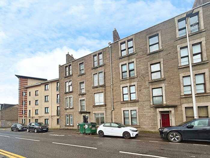 1 Bedroom Flat For Sale In Strathmore Avenue, Dundee, DD3