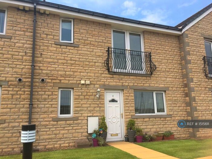 2 Bedroom Flat To Rent In Holme Bank Mews, Nelson, BB9