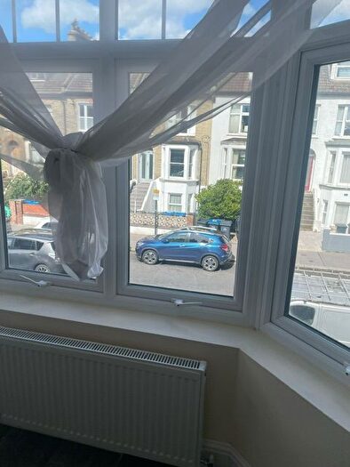 1 Bedroom Flat To Rent In Clifton Road, London, SE25