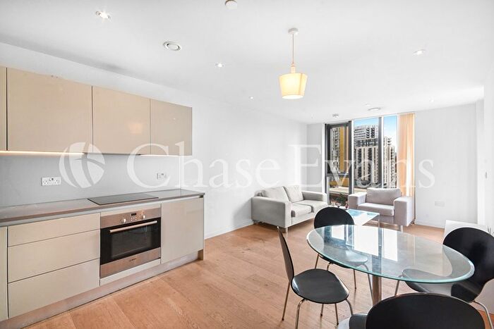 1 Bedroom Flat To Rent In The Tower, One The Elephant, St Gabriel Walk, Elephant Amp; Castle, London, SE1