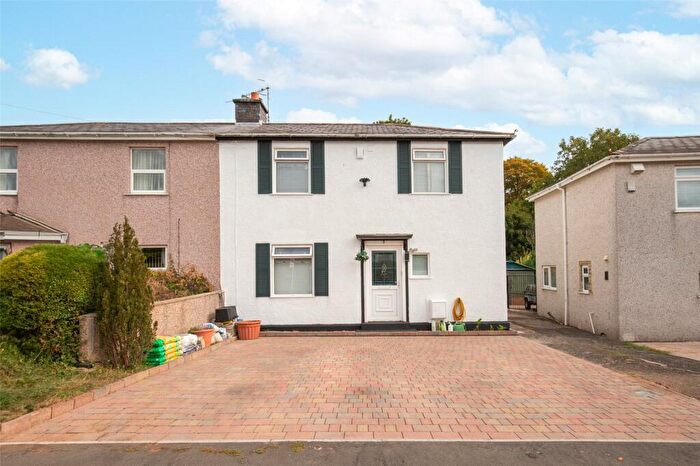 3 Bedroom Semi-Detached House For Sale In Trym Side, Bristol, BS9