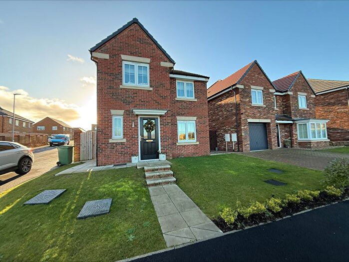 4 Bedroom Detached House For Sale In Aspen Gardens, Hartlepool, TS27