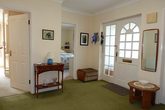 2 Bedroom Bungalow For Sale In The Chase, Findon, BN14