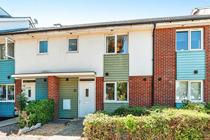 3 Bedroom Terraced House For Sale In Mallory Road, Basingstoke, RG24