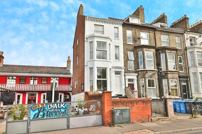 3 Bedroom End Of Terrace House For Sale In Thorpe Road, Norwich, NR1
