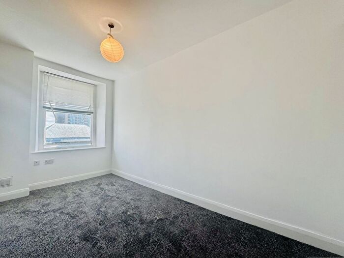 3 Bedroom Flat To Rent In Lockyer Street, Plymouth, PL1