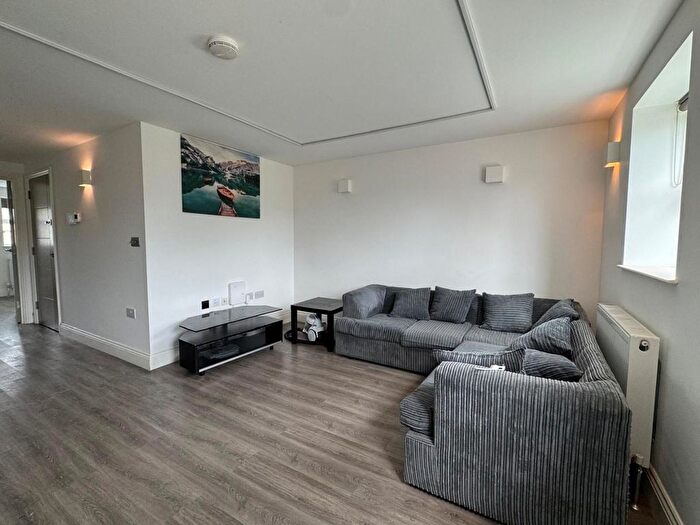 1 Bedroom Flat To Rent In Chamberlayne Avenue, Wembley, Middlesex, HA9