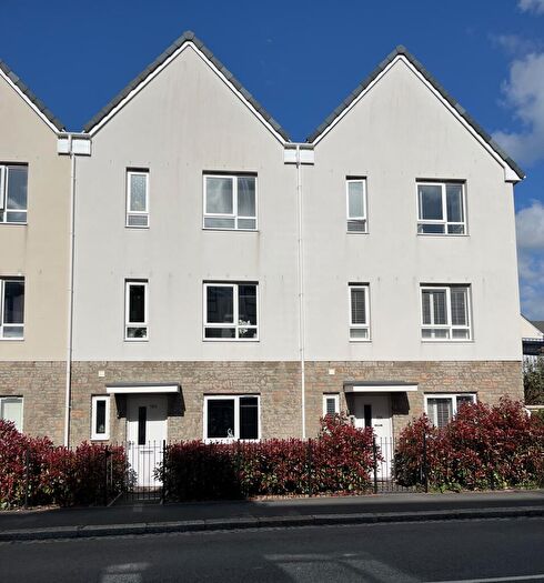 3 Bedroom Terraced House To Rent In North Prospect Road, PL2