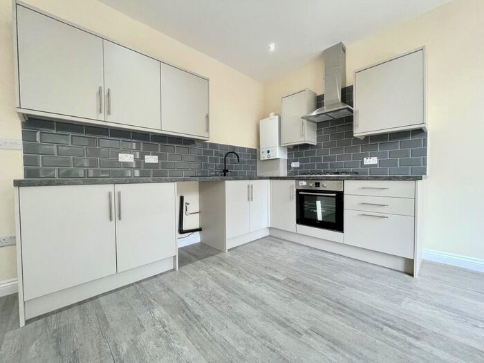 2 Bedroom Apartment To Rent In Clarkegrove Road, Sheffield, S10