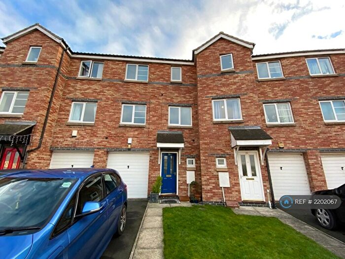 4 Bedroom Terraced House To Rent In Bridges View, Gateshead, NE8