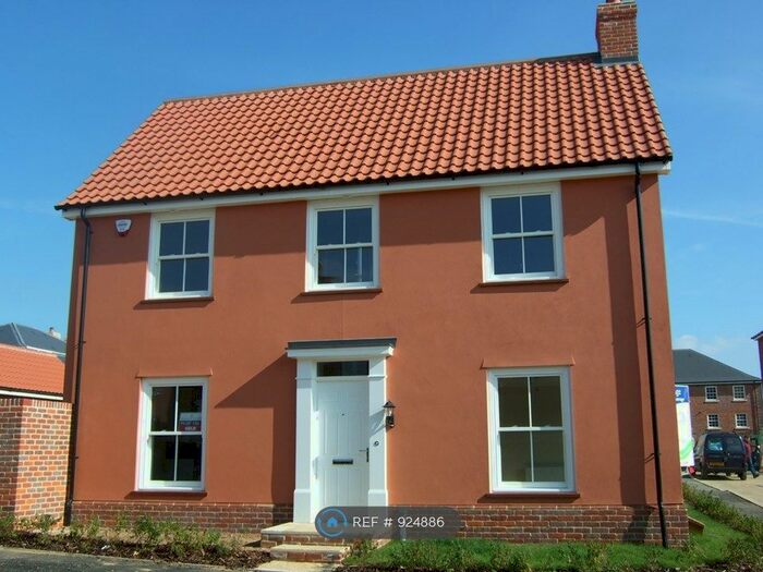3 Bedroom End Of Terrace House To Rent In Vanguard Chase, Norwich NR5