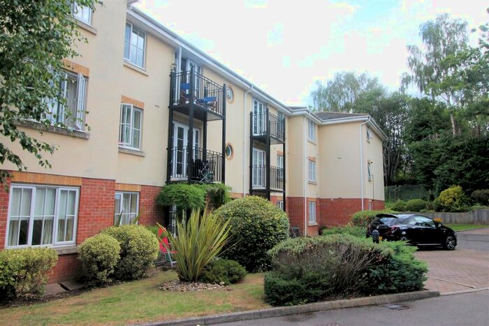 2 Bedroom Flat To Rent In Copse Road, St. Johns, Woking, GU21