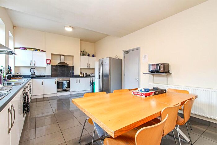 10 Bedroom Semi-Detached House To Rent In Talbot Street, Nottingham, NG1