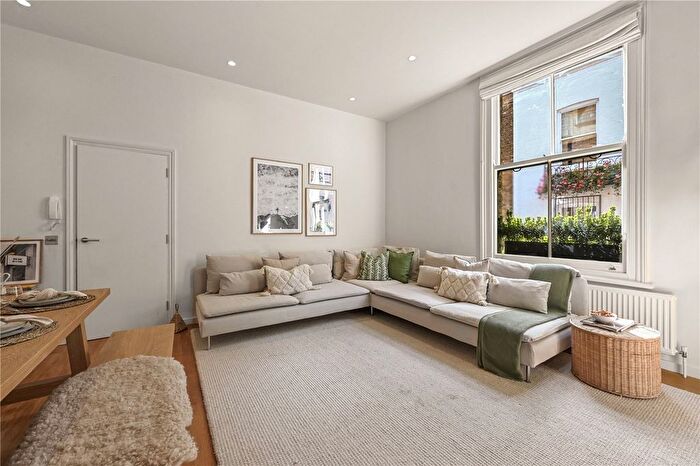 2 Bedroom Flat To Rent In Bingham Place, Marylebone, London, W1U