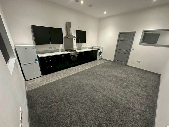 1 Bedroom Apartment To Rent In Oak Court, Dudley Road, DY5