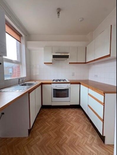 1 Bedroom Flat To Rent In Westcliff Road, Westbrook, CT9