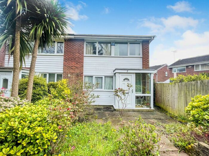 3 Bedroom Semi-Detached House To Rent In Arless Way, Harborne, Birmingham, B17