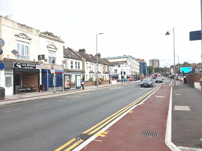 1 Bedroom Flat To Rent In Lea Bridge Road, Whipps Cross, E17