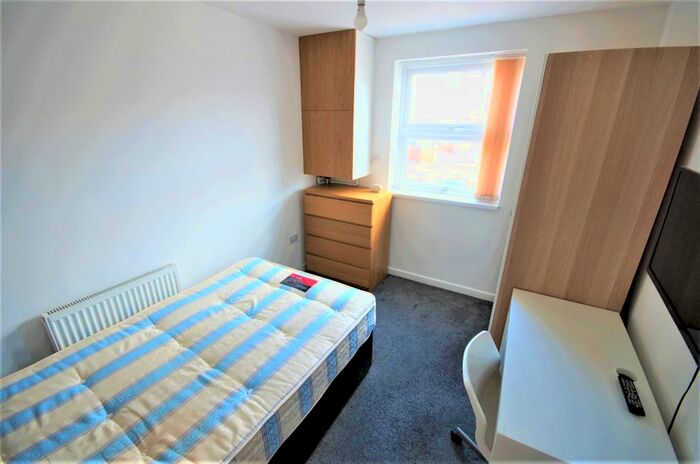 2 Bedroom Flat To Rent In Rayan Court, Cambridge Street, Coventry, CV1