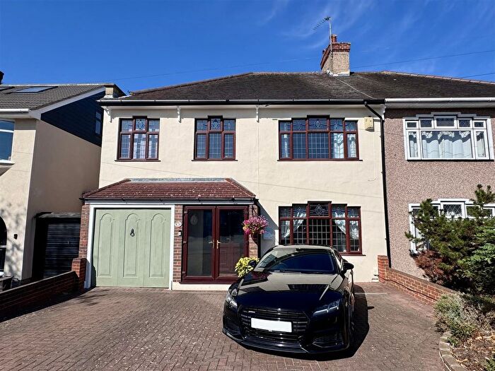 5 Bedroom Semi Detached House For Sale In Berkeley Avenue, Bexleyheath, DA7