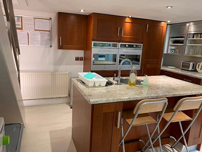 4 Bedroom House To Rent In Northernhay Square, Exeter, EX4