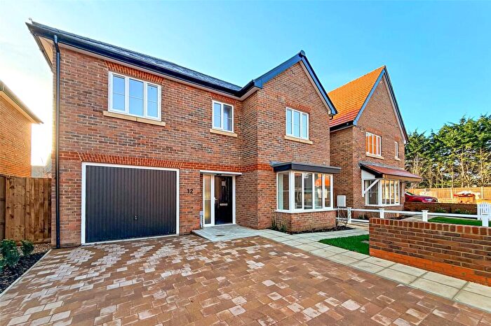 4 Bedroom Detached House For Sale In Eyebright Lane, Angmering, West Sussex, BN16