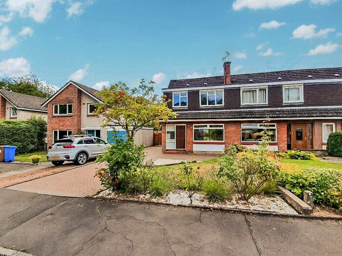 3 Bedroom Semi-Detached House To Rent In Lawmill Gardens, St. Andrews, KY16