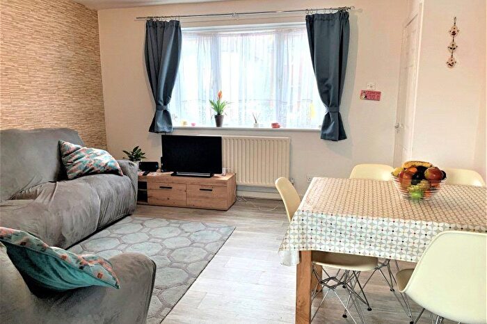 3 Bedroom Terraced House To Rent In Rushton Avenue, Watford, Hertfordshire, WD25
