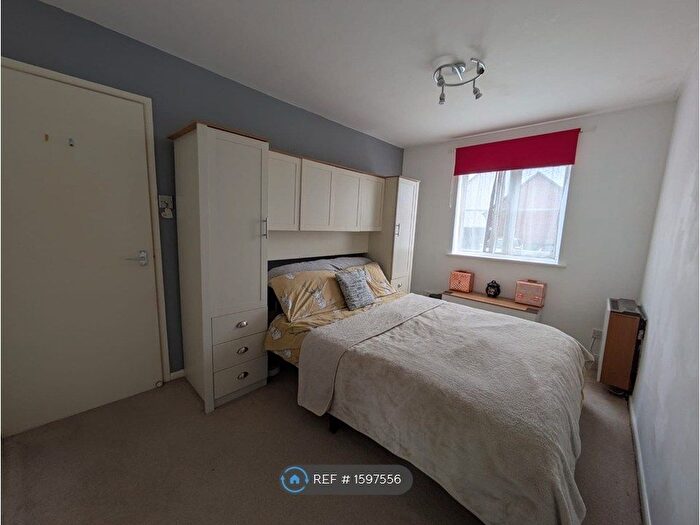 2 Bedroom Flat To Rent In Crawford Place, Newbury, RG14