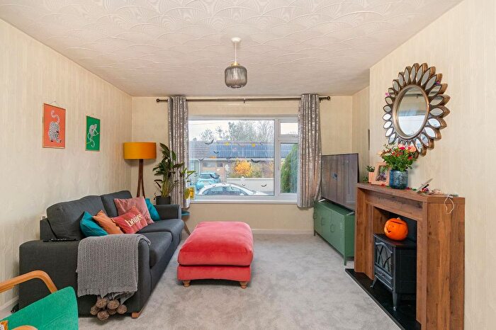 3 Bedroom Semi Detached House For Sale In Courtfield Grove, Fishponds, BS16