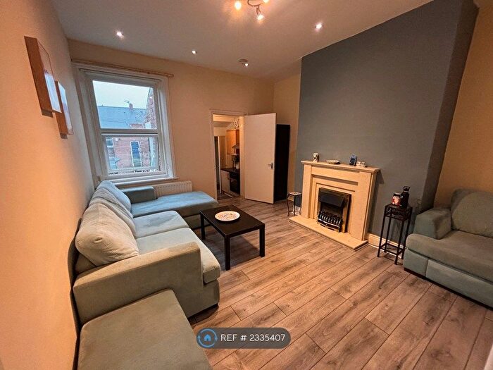 3 Bedroom Flat To Rent In Heaton, Newcastle Upon Tyne, NE6