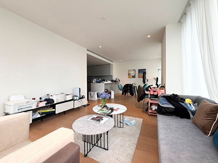 1 Bedroom Flat To Rent In Marsh Wall, London, E14