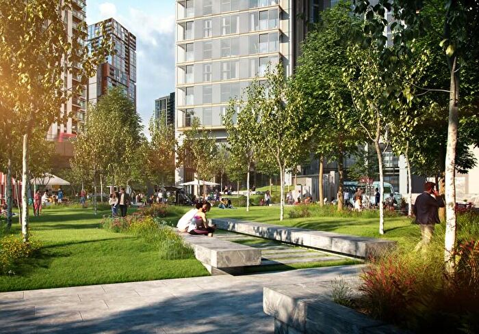 1 Bedroom Apartment For Sale In Harcourt Gardens, South Quay Plaza, E35