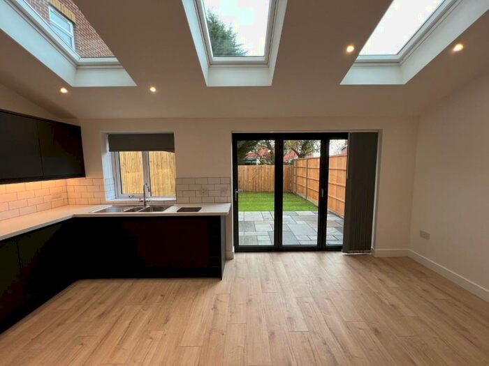 4 Bedroom Semi-Detached House To Rent In Portland Street, Staple Hill, Bristol, BS16