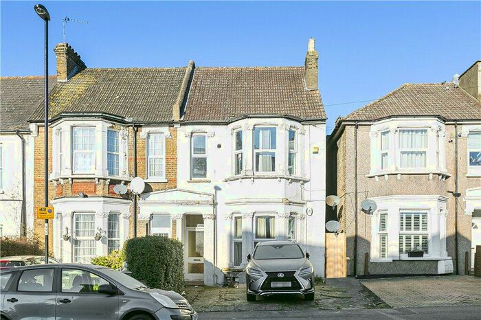 2 Bedroom Apartment For Sale In Burlington Road, Thornton Heath, Surrey, CR7