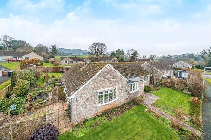 3 Bedroom Bungalow For Sale In Winniford Close, Chideock, Bridport, DT6