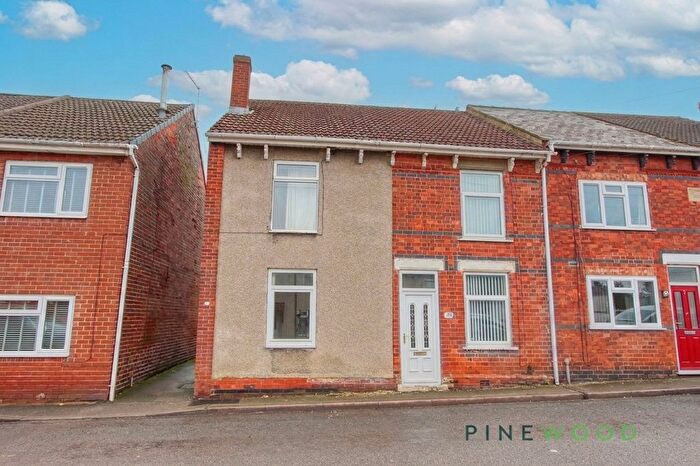 2 Bedroom End Of Terrace House For Sale In Chesterfield Road, Shuttlewood, S44