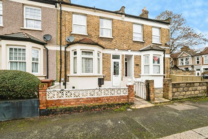 3 Bedroom Terraced House For Sale In Newport Road, London, E10