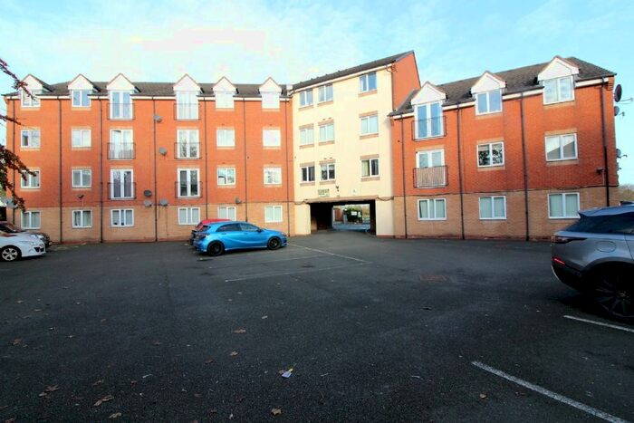 1 Bedroom Flat To Rent In Marton Court, High Street, Bloxwich, WS3