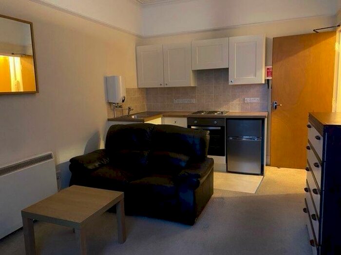 Studio To Rent In South Terrace, Weston-Super-Mare, BS23