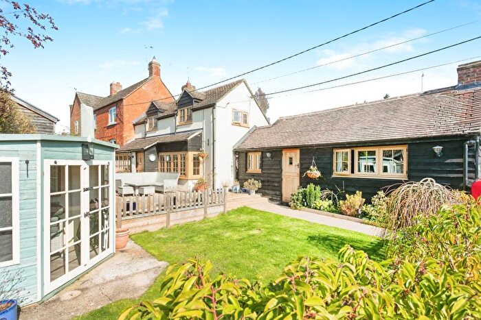 3 Bedroom Detached House For Sale In East Street, Adstock, Buckingham, MK18