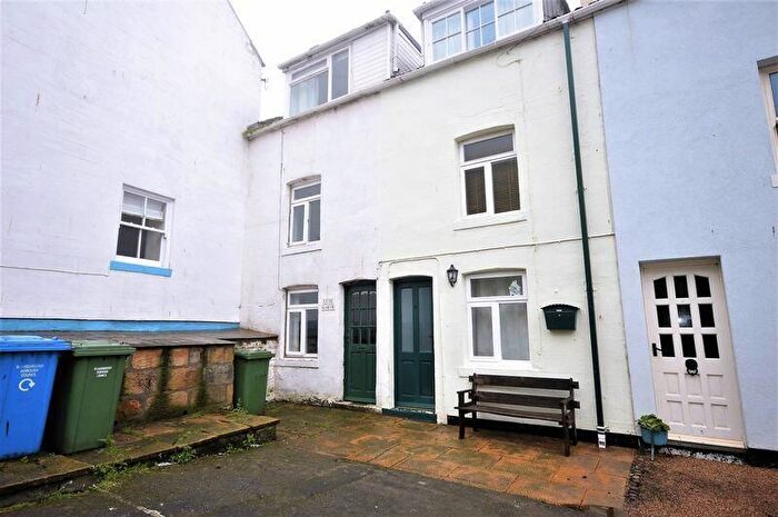 2 Bedroom Cottage For Sale In Church Street, Staithes, Saltburn-By-The-Sea, TS13