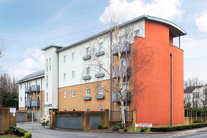 2 Bedroom Flat To Rent In Trafalgar Gardens, Reeves House Trafalgar Gardens, RH10