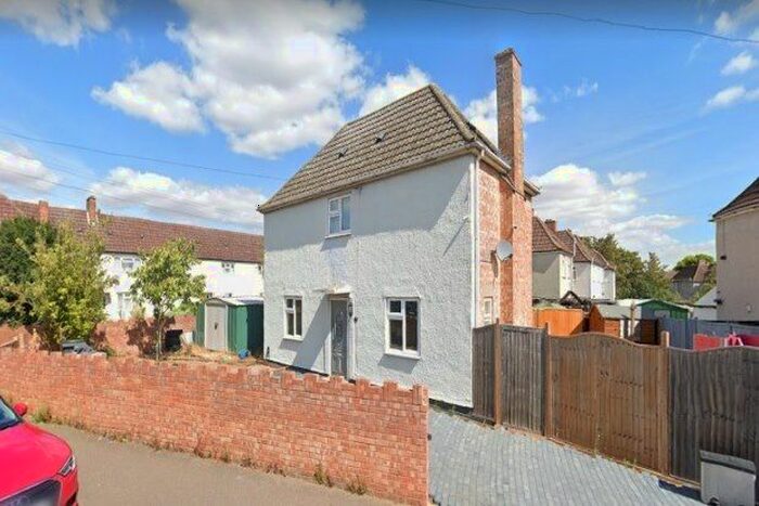 3 Bedroom Property To Rent In Kelvin Avenue, Bedford MK42