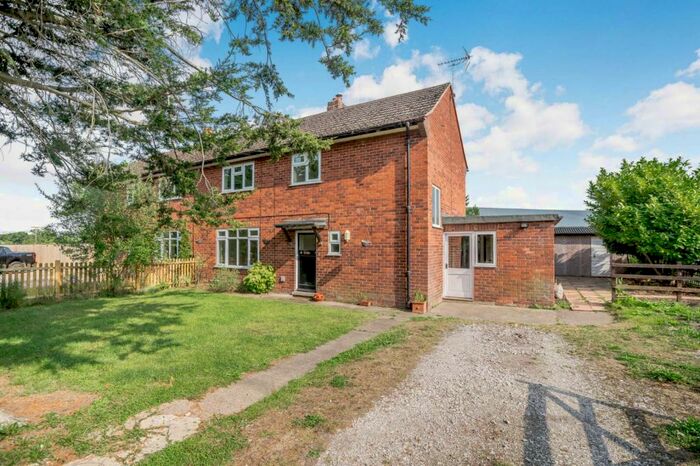 3 Bedroom Semi-Detached House For Sale In Hoofield Hall Cottages, Corkscrew Lane, Clotton Hoofield, Chester, CH3