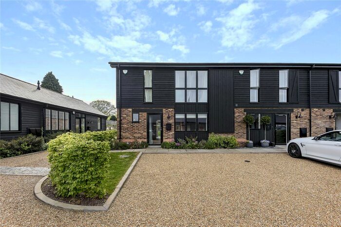 4 Bedroom End Of Terrace House To Rent In Bantam Mead, Stansted, Sevenoaks, Kent, TN15