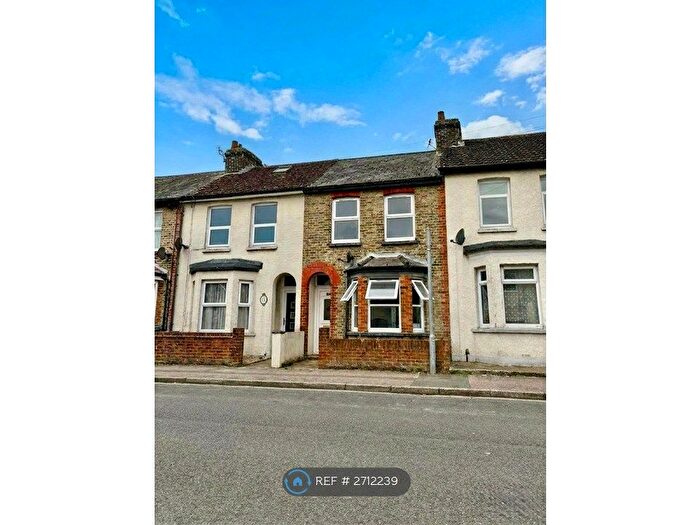 2 Bedroom Terraced House To Rent In South Road, Dover, CT17