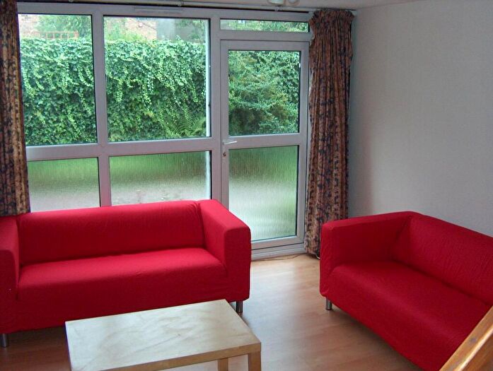 5 Bedroom Semi Detached House To Rent In High Kingsdown, Bristol, BS2