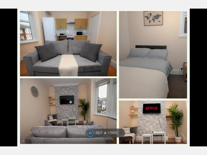 3 Bedroom Flat To Rent In Compton Road, Brighton, BN1