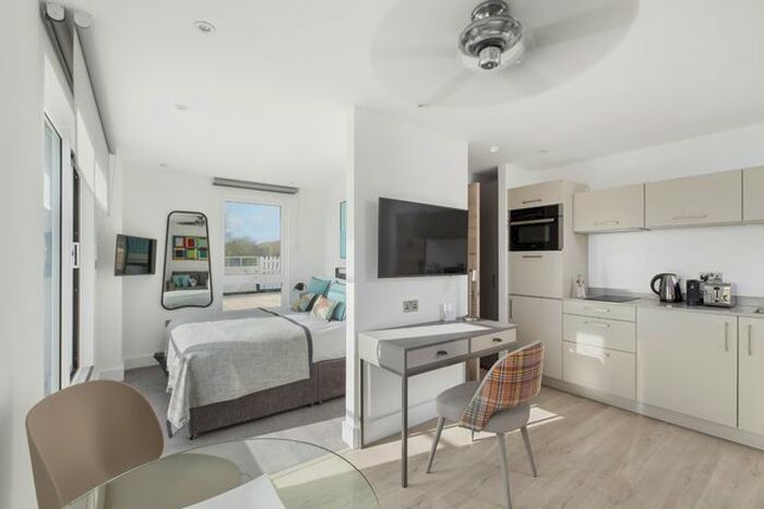 1 Bedroom Flat To Rent In Queen Square, Brighton, BN1